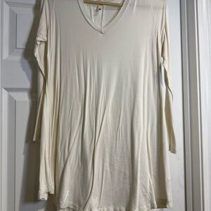 Popana Cream Long Sleeve V-Neck Top